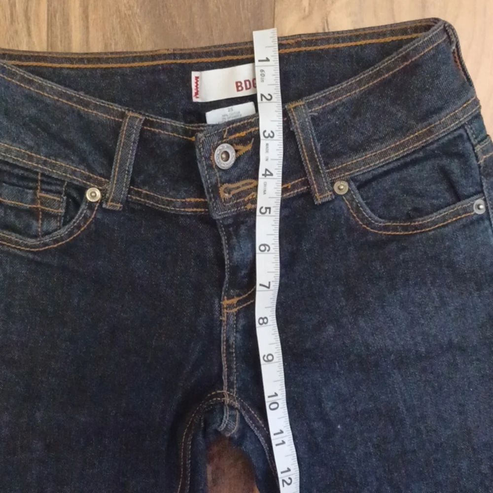 BDG Jeans Size 25 98% Cotton 2% Spandex Made U.S.A. Dark Blue Flare Jean - Picture 10 of 12